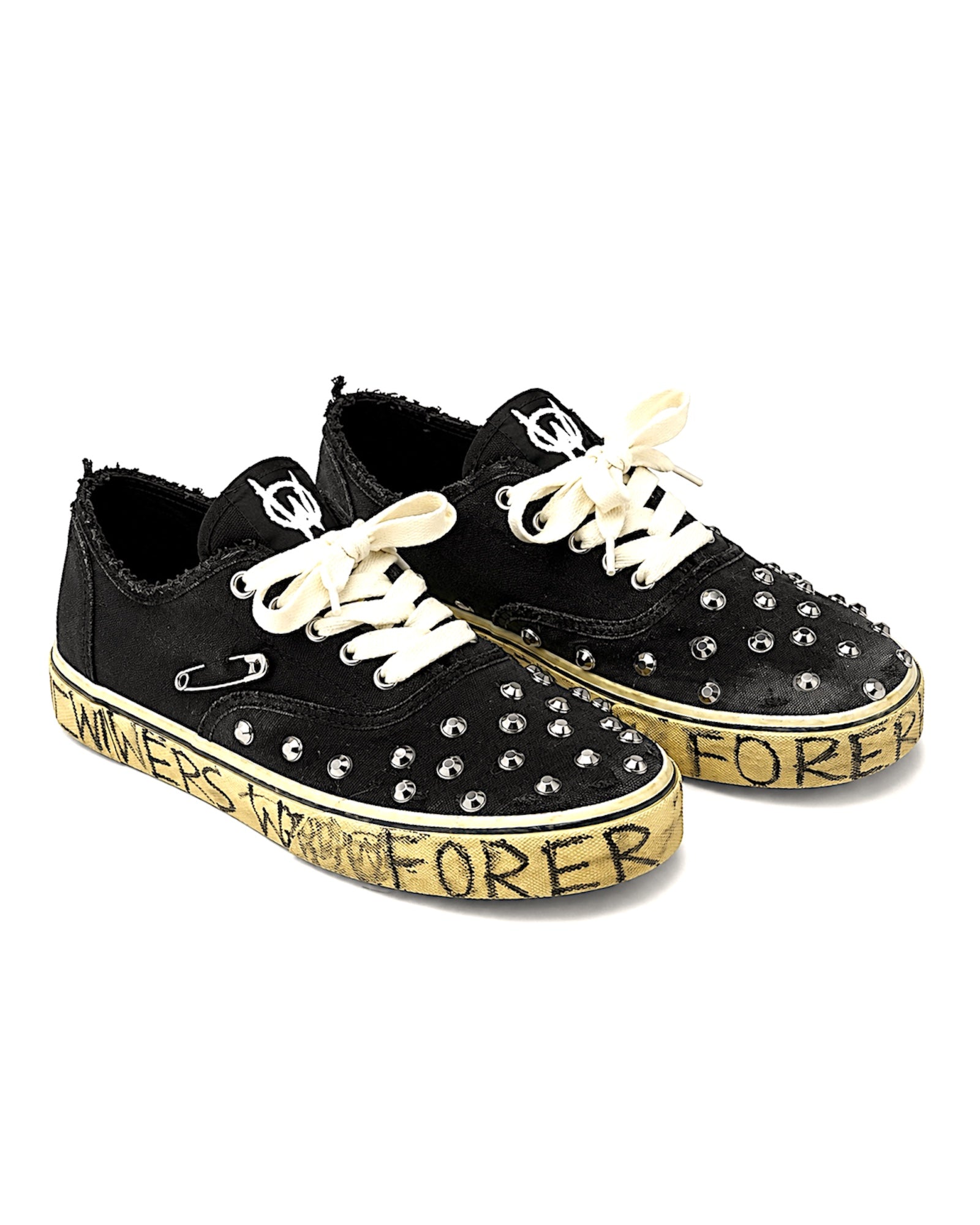 WC-SK8 LOW New School Sneakers